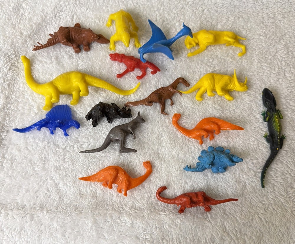 Dinosaurs Lot Of 16 Prehistoric Jurassic Figures Plastic Rubber Vtg 60’s 70’s