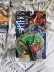 Kenner Aliens Alien Arachnid Sneak Attack & Venom Spray + Queen Sealed Lot