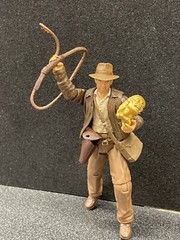 Hasbro Indiana Jones Figure INDY Raiders of Lost Ark 3.75″ W/Idol (No Packaging)