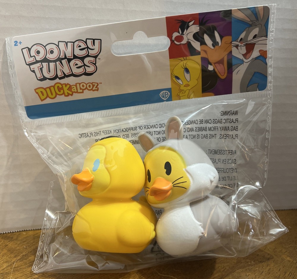 Duckalooz Looney Tunes 2 Pk TWEETY & BUGS BUNNY Rubber Duckie Duck Bath Toy