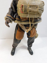 21st Century Toys WW2 Winter B-17 Waist Gunner w/ Parachute Bag Oxygen Mask