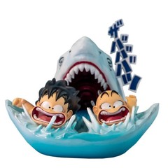 2.6in Anime Dragon Ball Z Son Goku Krillin Shark Water Escape Action Figure