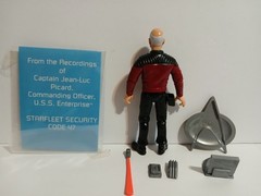 Star Trek Next Generation Captain Picard 4.5″ inch action figure Playmates 1992