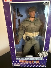 Soldiers of the World KOREAN WAR 1950-1953 CANADA SERGEANT 12″ figure (New)