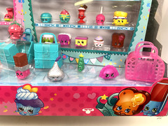 Shopkins Moose Toys Display Case with many Shopkins Figures