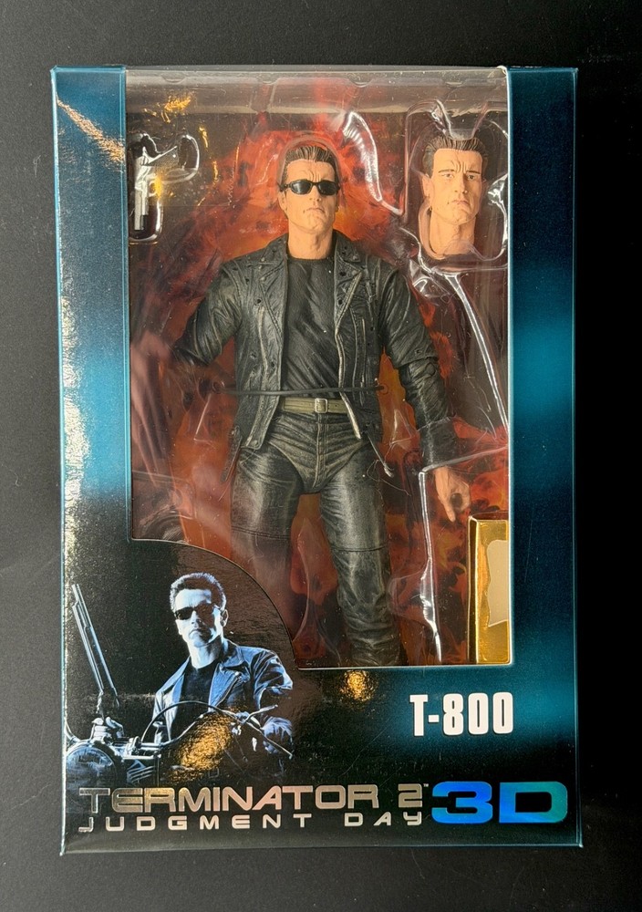 NECA Reel Toys Terminator 2 Judgement Day 3D T-800 Shotgun & Flower Box Figure