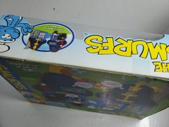 NEW The Smurfs Blue Smurf’s Mushroom House 2008 Jakks – Box DAMAGE