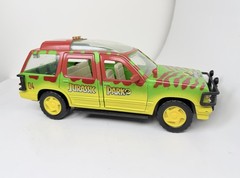 Mattel 2020 Jurassic Park 1993 Ford Explorer Model Car 04 Green Yellow Red
