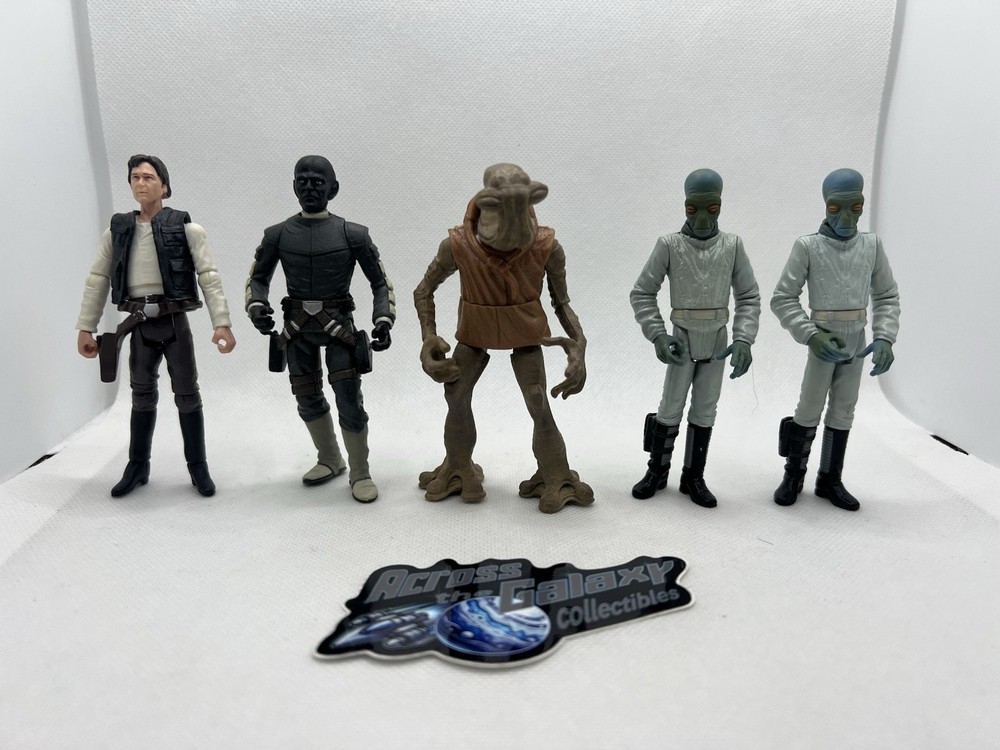 Hasbro Star Wars 3.75 Action Figures Loose Lot see photos / Mos Eisley Cantina