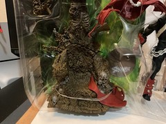 Mcfarlane Toys Spawn’s Universe Deluxe Spawn on Throne Figure 100% Complete