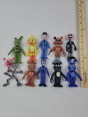 Five Nights at Freddy’s FNAF 4″ Inch Toy Figure Lot of 10!