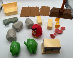 Angry Birds Pig City Strike Playset Complete w/instructions Damage on balloon