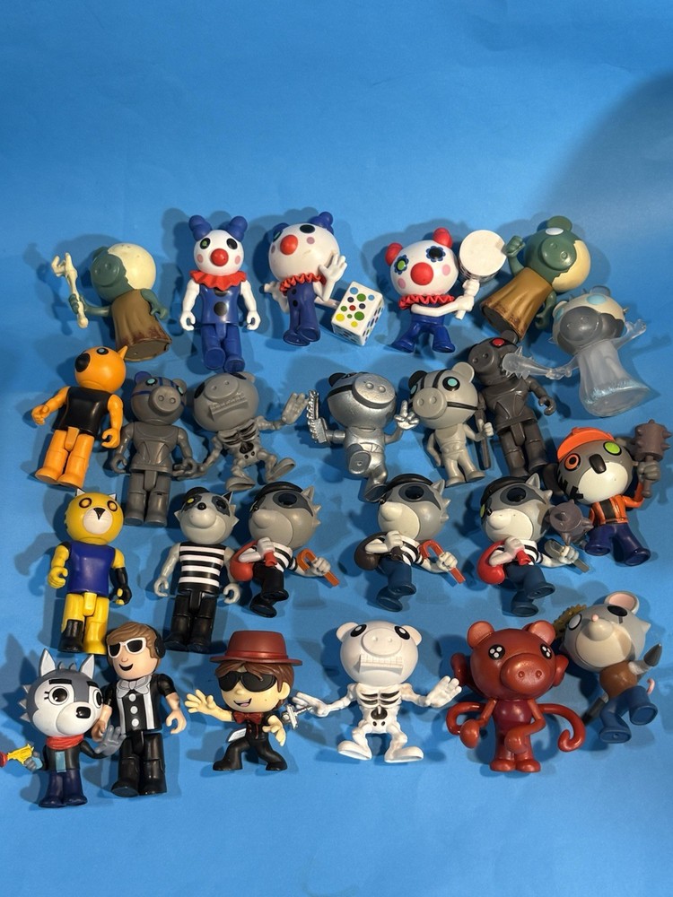 Piggy Game Charactors Figurines, Roblox, Lot Of 24