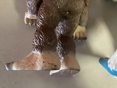 2015 Toys R Us 16 Inch Vinyl Rubber Yeti And Bigfoot Figures LOT Maidenhead