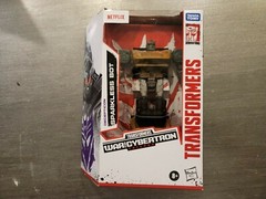 Hasbro Transformers War for Cybertron Trilogy Netflix Sparkless Bot Figure
