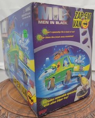 Galoob 1997 Vintage Men in Black ZAP-EM Van w/ Alien Spaceship & Van Toy