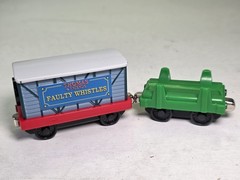 Thomas & Friends Trains Set Locomotive Gordon’s Tender Toy Blue Green Vintage