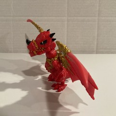 Red & Gold Dragon Figures Mixed Bundle Treasure X Kinetic Sand Kinder Surprise