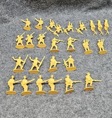 Blip Toys Battle Warriors Ninjas v Robots Army Men Miixed Lot Of Plastic Toys