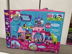 2008 Puppy In My Pocket & Friends Horse Playset! – 23 Pieces! NEW- DAMAGED BOX