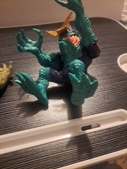 Street Sharks 2 Extreme Dinosaurs 1996 + 1 Street Shark Stegz Slash Bullzeye