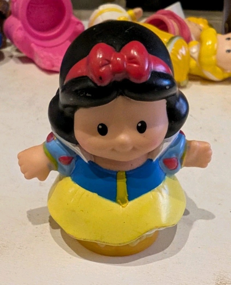 Disney Princess Snow White Little People Figure Toy