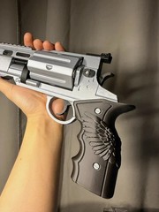 Resident Evil 9 Requiem 2026-Leon’s Revolver Requiem 1:1 Prop Cylinder Works