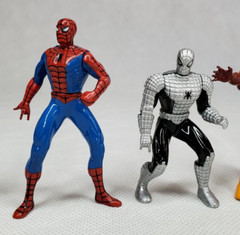 Vintage Spider Man Posable Die Cast Action Figure ToyBiz 2002 LOT