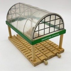 KNAPFORD STATION Thomas & Friends Wooden Railway Vintage 1995 MISSING BENCHES