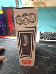 Beetlejuice – Collector’s Edition Ultimate Wedding Tuxedo 7″ Scale Action Figure