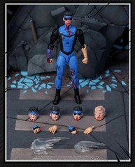 Jada Toys Invincible Battle Damaged Deluxe Figure SDCC 2026 Exclusive In Stock~