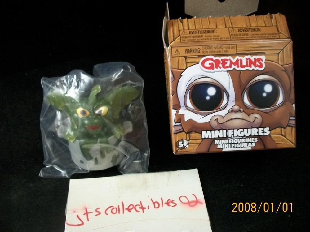 GREMLINS 80’s Retro Mini Figures Gremlin in Pasta Pot Chase Glow in Dark Rare