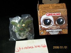 GREMLINS 80’s Retro Mini Figures Gremlin in Pasta Pot Chase Glow in Dark Rare