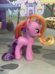 Hasbro My Little Pony MLP FiM G4 Rainbow Flash Brushable Figure