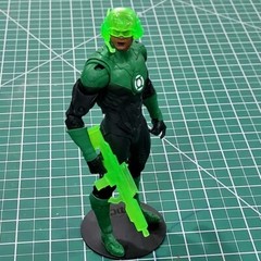 Custom Resin GL constructs for 6in. figure 1:12 Green Lantern helmet rifle