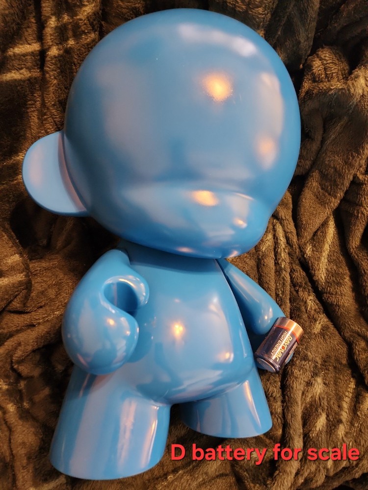 💥Kidrobot MEGA Munny 18″ Blue Edition Urban Vinyl Art Toy RARE RETIRED 2012