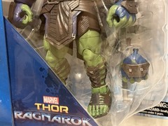 Marvel Diamond Select Thor Ragnarok Gladiator Hulk Figure Sealed