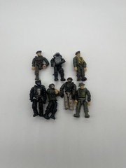 VINTAGE SOLDIER MILITARY ACTION FIGURES LOT/ G.I. Joe/ One Missing Leg