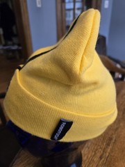 Robotech beanie max yellow one size excellent condition new without tags.