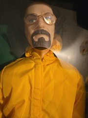 NEW! Wonderland Toys 17″ Breaking Bad, Walter White “The Cook” Talking Figure!