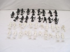 Vintage, 1960’s?, Astronauts, Plastic figures (22 white, 17 black)