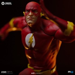 Iron Studios Flash DC Comics 1/10 Scale Statue