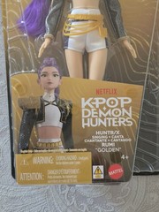 Rumi KPop Demon Hunters Huntrix Singing Golden Fashion Doll Figure Mattel