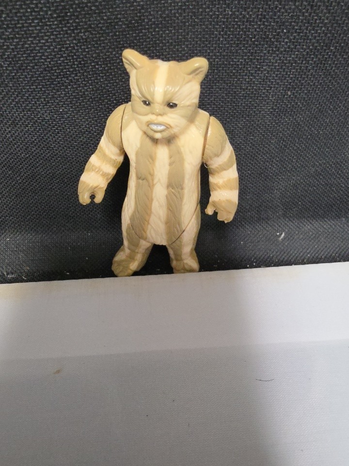 Vintage 1983 Kenner Star Wars Figure Logray Ewok Used Nice See Pics XX
