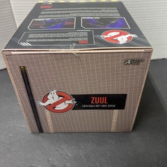 Ghostbusters Zuul Deluxe 1:8 Scale Soft Vinyl Figure Terror Dog Star Ace Toys