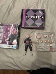 SH Figuarts Goku Black Action Figure with Headsculpt and Accessories