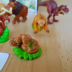TOP KINDER SURPRISE SET – Ice Age 3 – MINT CONDITION 1.3″ miniature figurines