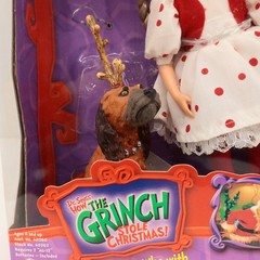 2000 Playmates Grinch Cindy Lou Who with Max the Dog Toys R Us Open Box