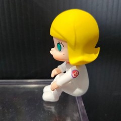 Pop Mart MOLLY CAR Series DAY DREAMER (No Space Ship) – CUTE!