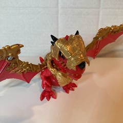 Red & Gold Dragon Figures Mixed Bundle Treasure X Kinetic Sand Kinder Surprise